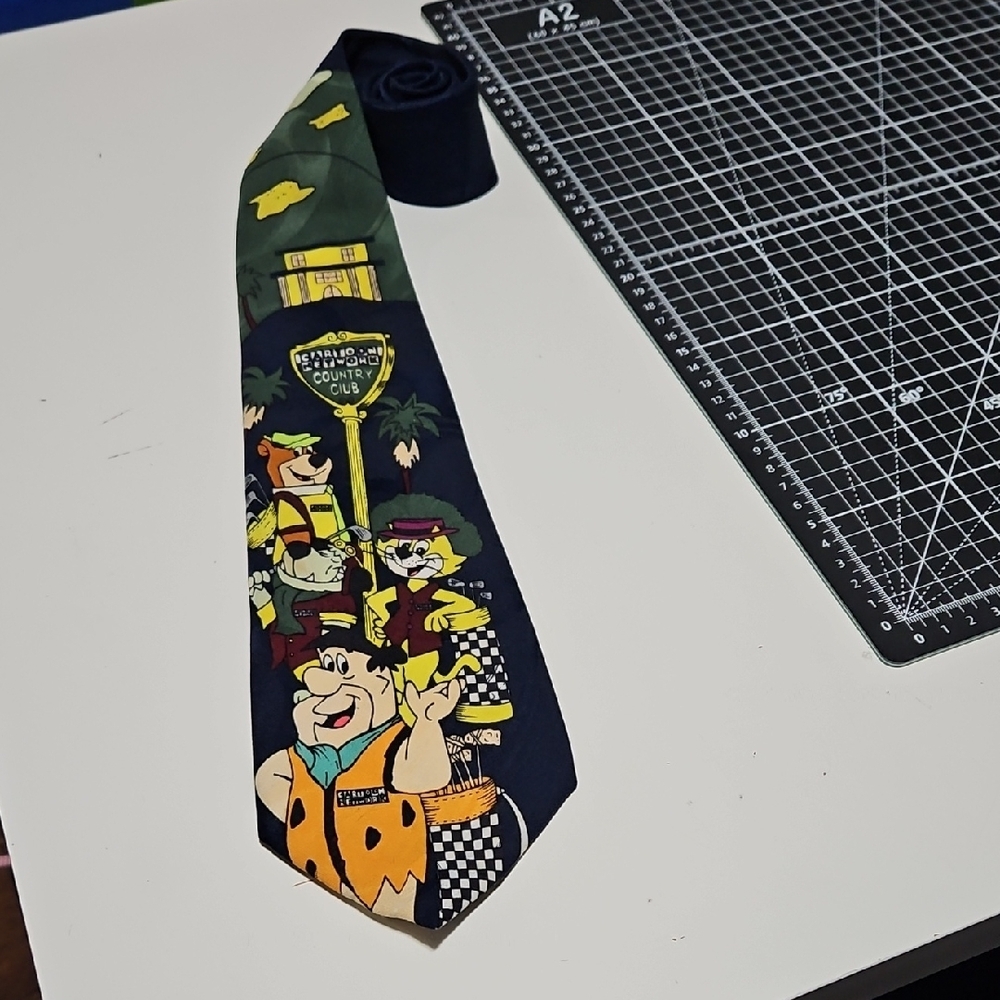 Fred Flintstone, Yogi Bear Black Tie